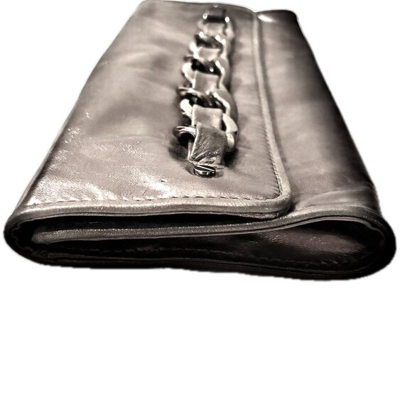 Michael Kors Leather Gray Silver Leather Clutch Gunmetal Hardware Vintage EC - Picture 3 of 7